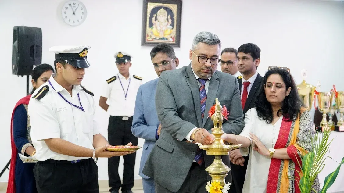 Shri. Manan Oberai Visits – photo 15
